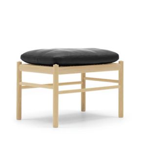 Carl Hansen & S&oslash;n OW149F Colonial Fodskammel L&aelig;der