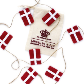 Langkilde & Son Small Flag Vine with 10 Dannebrog flags
