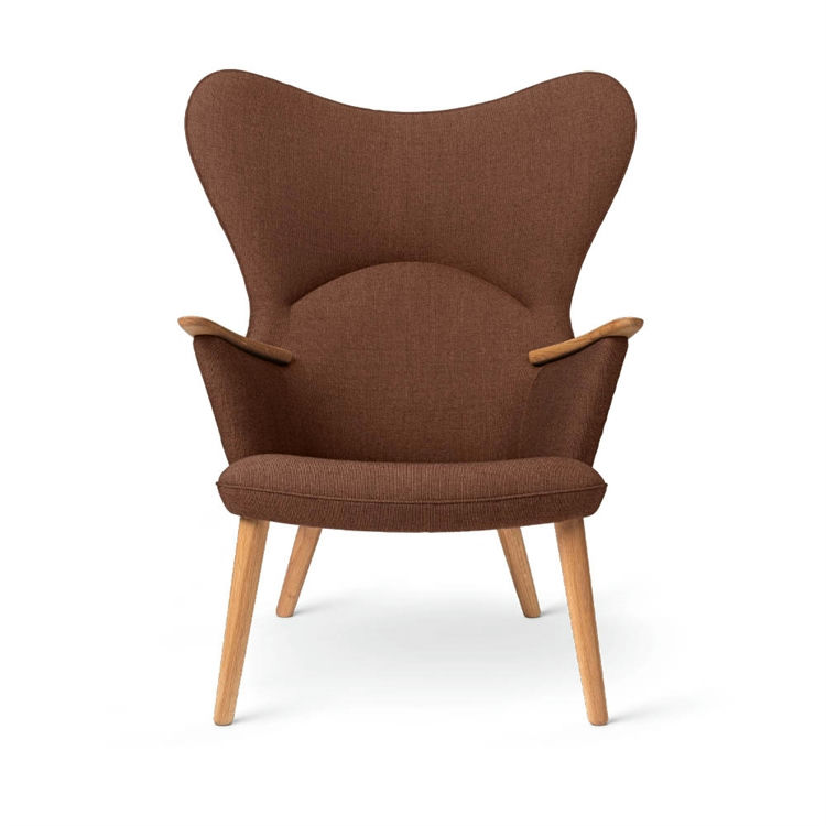 Carl Hansen & Søn CH78 Mama Bear Lænestol Passion Olieret Egetræ Passion 7101 (Rødbrun)