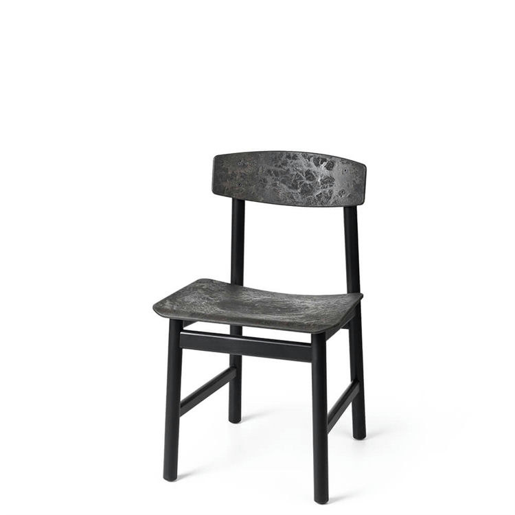 Mater Conscious Stol 3162 - Grå, bøg Black Painted Beech and Coffee Waste Black