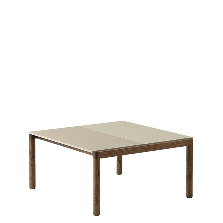 Muuto Couple Coffee Table 2 Plain 80 X 84 - Taupe/Mørk Olieret Eg Sand/Dark Oiled Oak