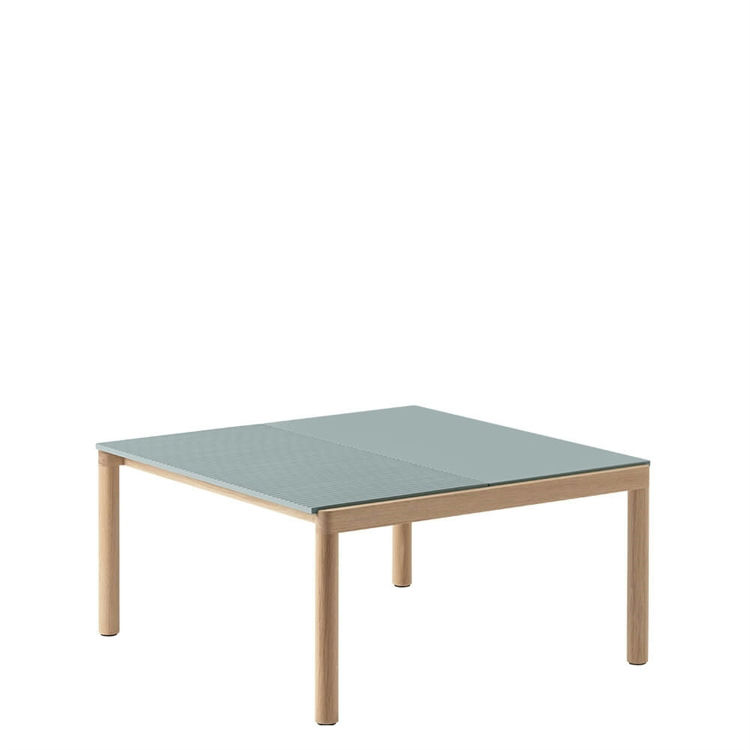 Muuto Couple Coffee Table 2 Plain 80 X 84 - Taupe/Mørk Olieret Eg Pale Blue/Oak