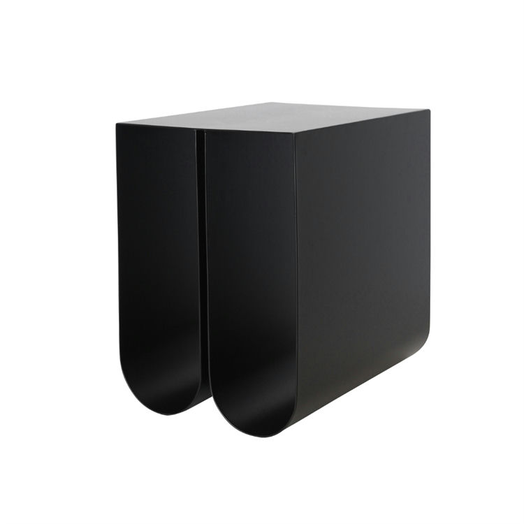 Kristina Dam Studio Curved Sidebord Black